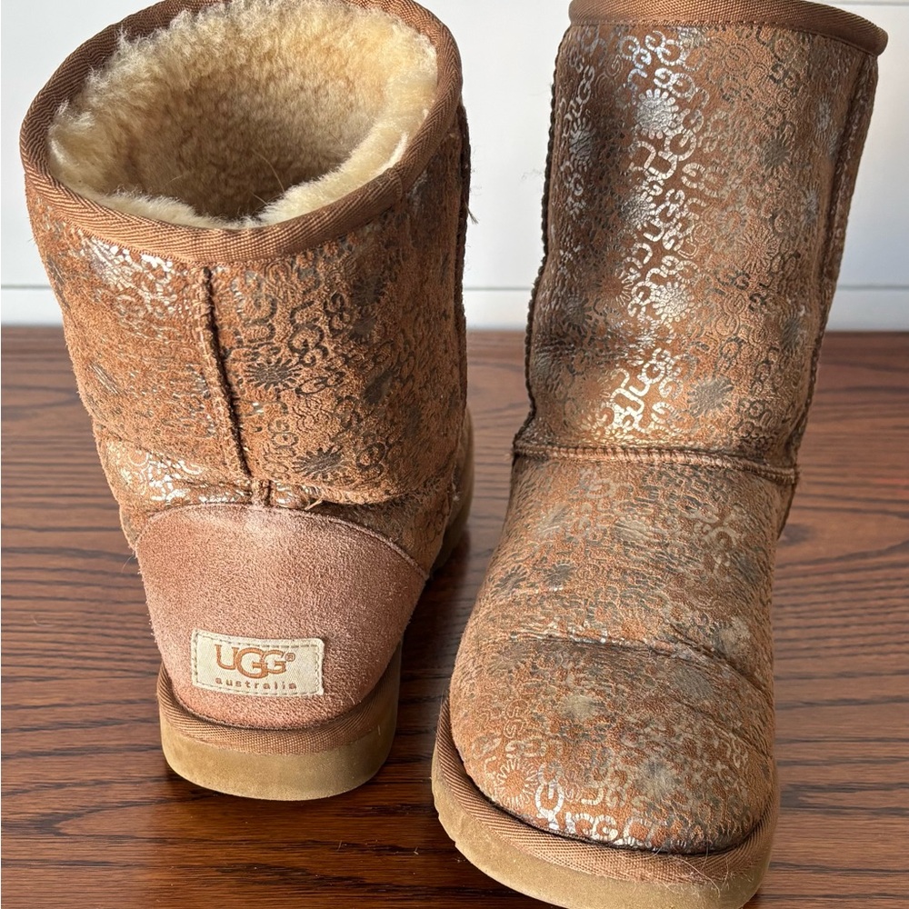 UGG Australia Chestnut Sheepskin Boots
